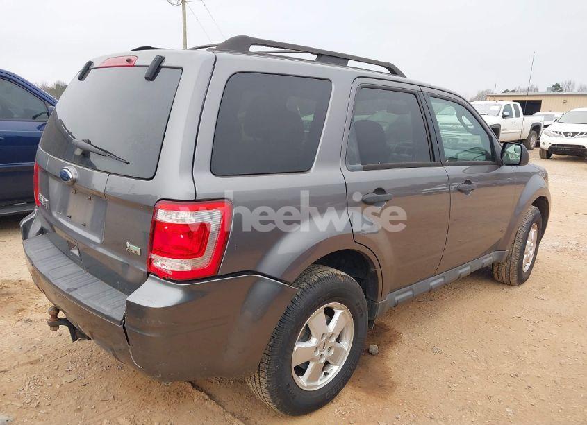 Photo 4 of 2011 Ford Escape XLT (VIN 1FMCU9DG0BKA12391)