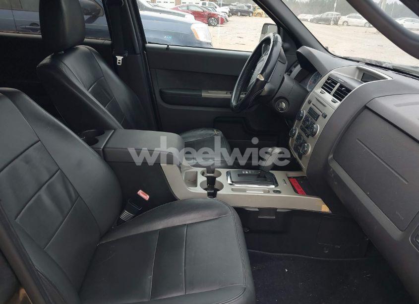 Photo 5 of 2011 Ford Escape XLT (VIN 1FMCU9DG0BKA12391)