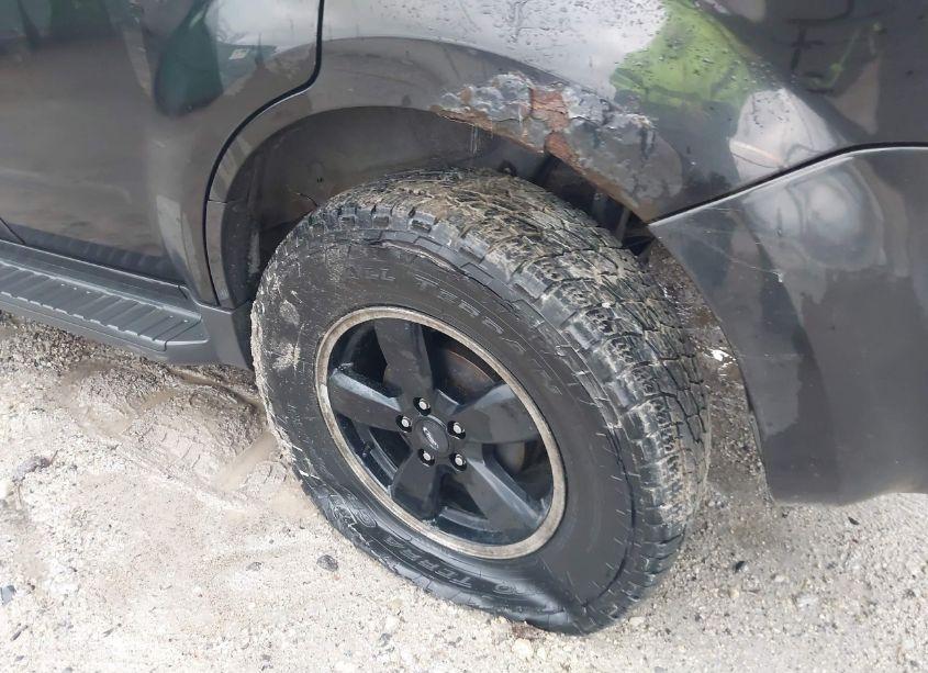 Photo 17 of 2011 Ford Escape XLT (VIN 1FMCU9DG0BKA20930)