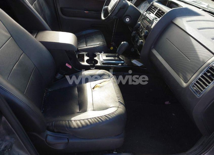 Photo 5 of 2011 Ford Escape XLT (VIN 1FMCU9DG0BKA48274)
