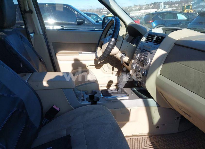 Photo 5 of 2011 Ford Escape XLT (VIN 1FMCU9DG0BKC35823)