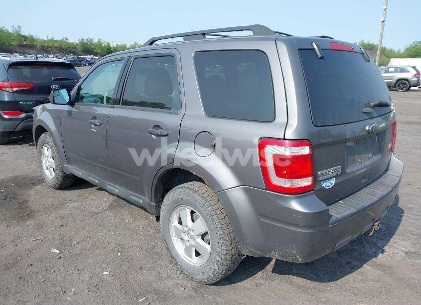 Photo 3 of 2012 Ford Escape XLT (VIN 1FMCU9DG0CKA33985)