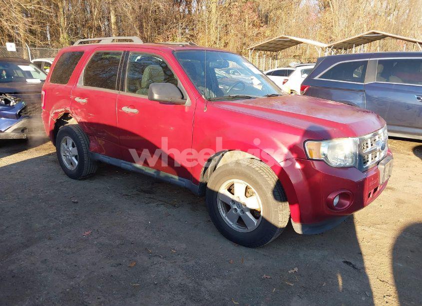 2012 Ford Escape XLT (VIN 1FMCU9DG0CKB47324) main photo