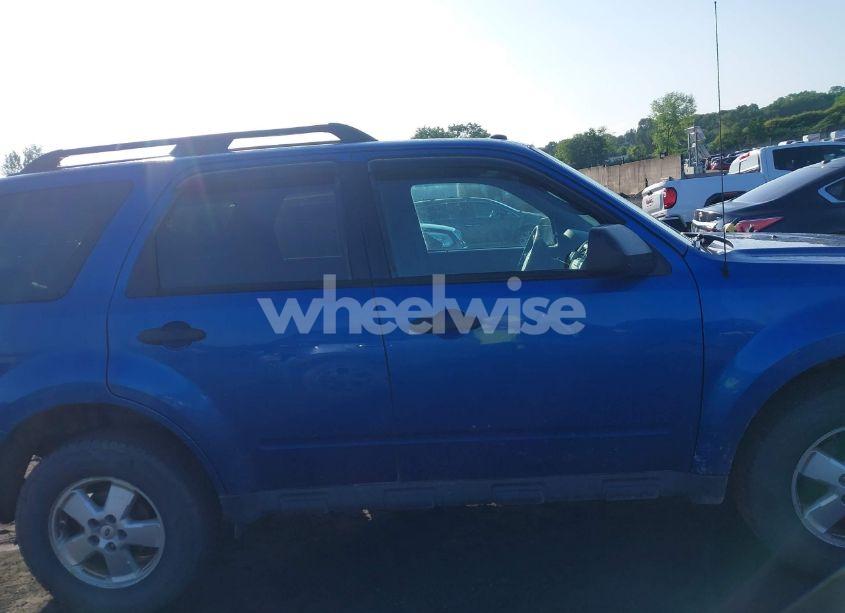 Photo 13 of 2012 Ford Escape XLT (VIN 1FMCU9DG0CKC22930)