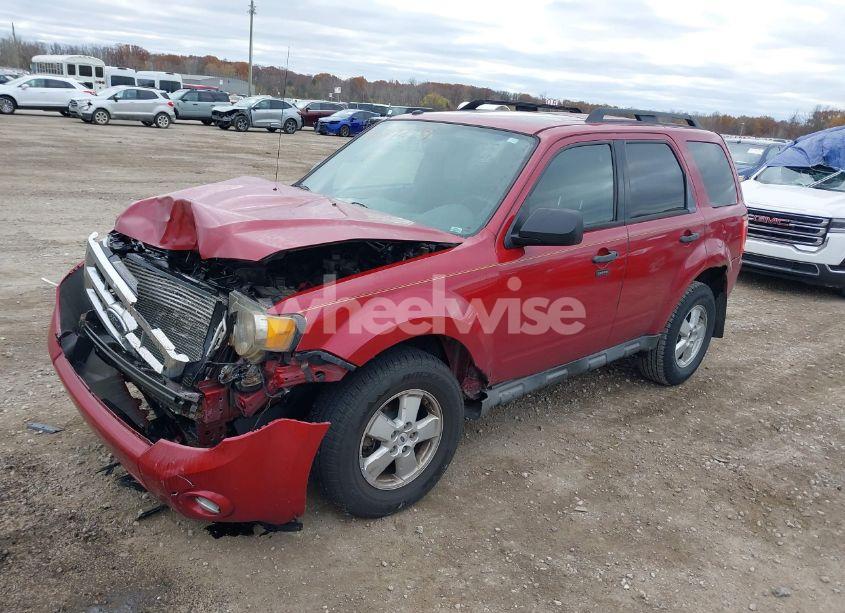 Photo 2 of 2010 Ford Escape XLT (VIN 1FMCU9DG1AKA07814)