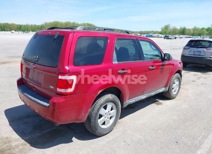 Photo 4 of 2010 Ford Escape XLT (VIN 1FMCU9DG1AKA30915)