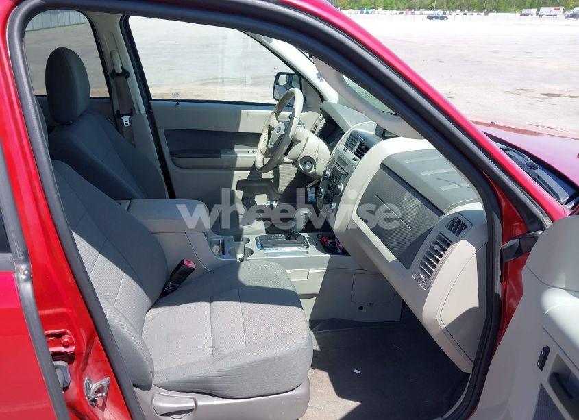 Photo 5 of 2010 Ford Escape XLT (VIN 1FMCU9DG1AKA30915)