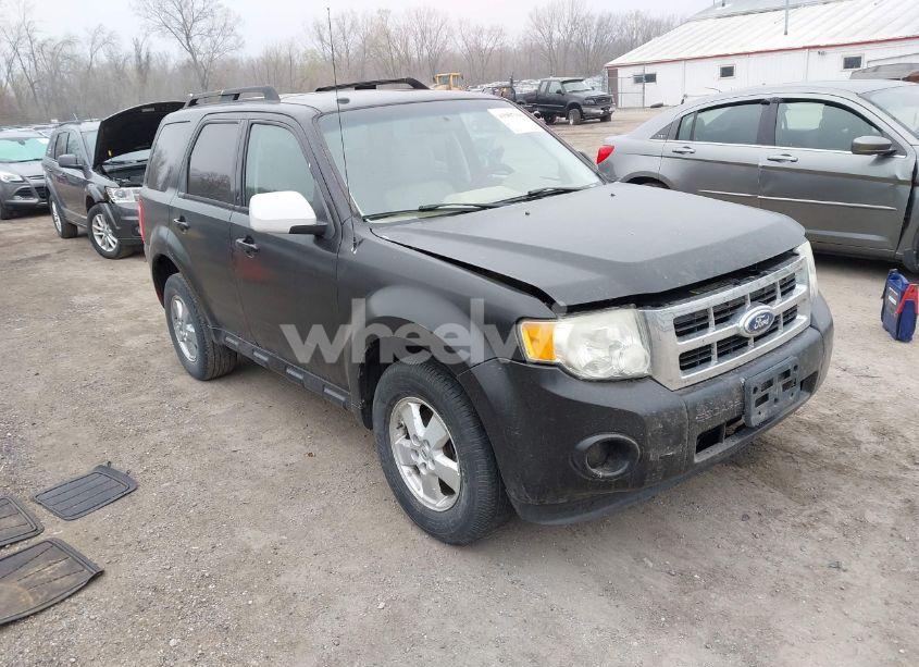 2010 Ford Escape XLT (VIN 1FMCU9DG1AKA55295) main photo