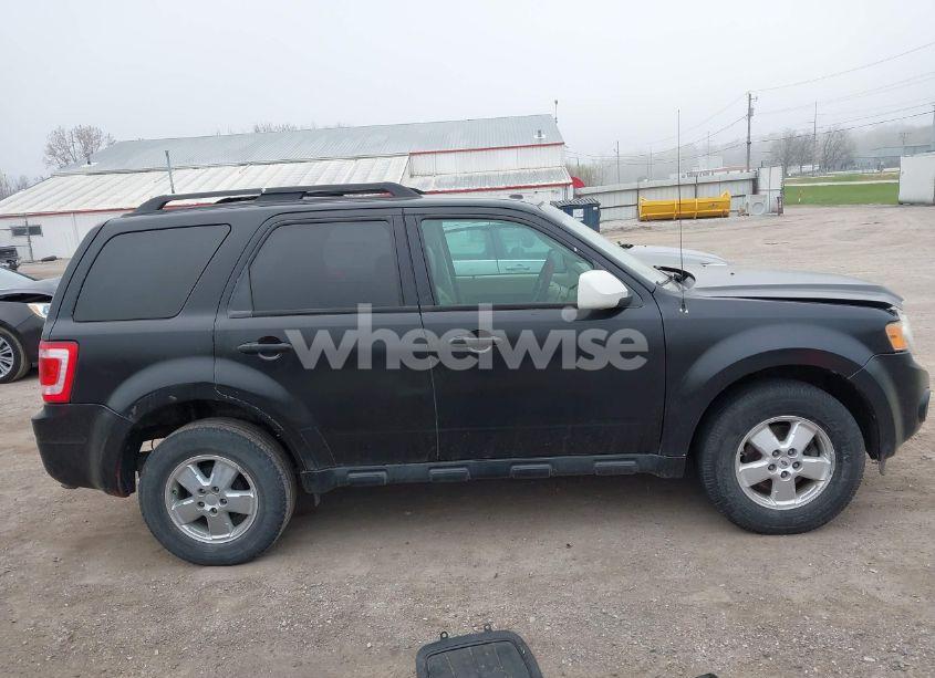 Photo 13 of 2010 Ford Escape XLT (VIN 1FMCU9DG1AKA55295)