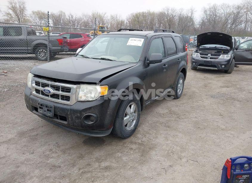 Photo 2 of 2010 Ford Escape XLT (VIN 1FMCU9DG1AKA55295)