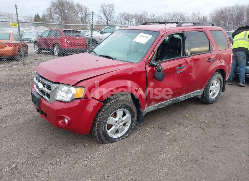 Photo 2 of 2010 Ford Escape XLT (VIN 1FMCU9DG1AKB40718)