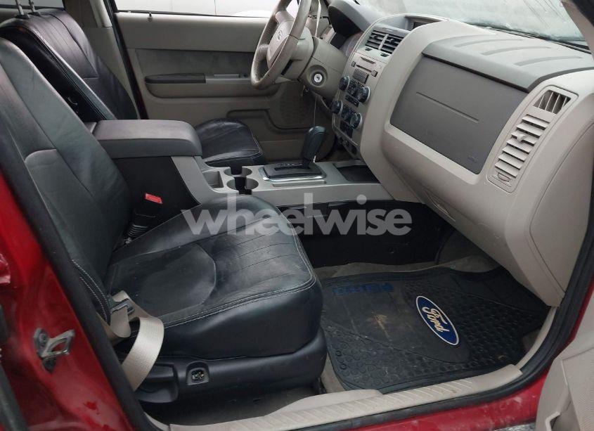 Photo 5 of 2010 Ford Escape XLT (VIN 1FMCU9DG1AKB40718)