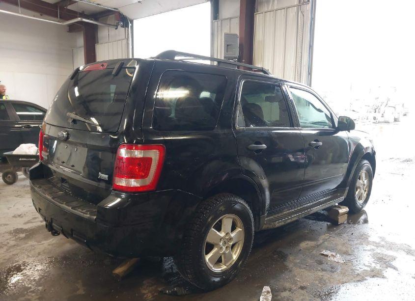 Photo 4 of 2010 Ford Escape XLT (VIN 1FMCU9DG1AKB53811)