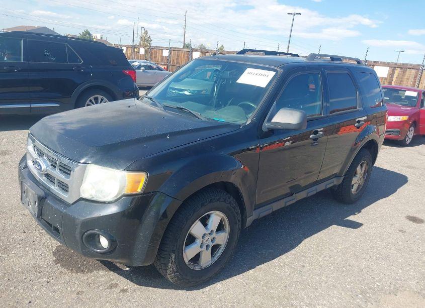 Photo 2 of 2010 Ford Escape XLT (VIN 1FMCU9DG1AKC27972)