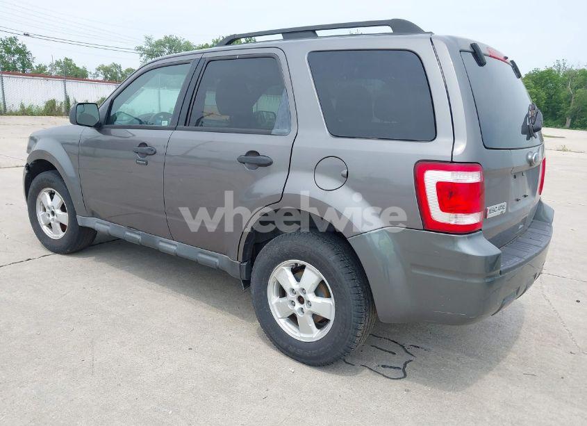 Photo 3 of 2010 Ford Escape XLT (VIN 1FMCU9DG1AKD06848)