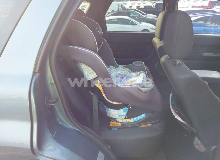 Photo 12 of 2010 Ford Escape XLT (VIN 1FMCU9DG1AKD09099)