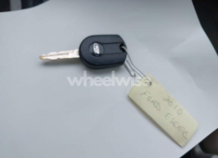 Photo 11 of 2010 Ford Escape XLT (VIN 1FMCU9DG1AKD28364)