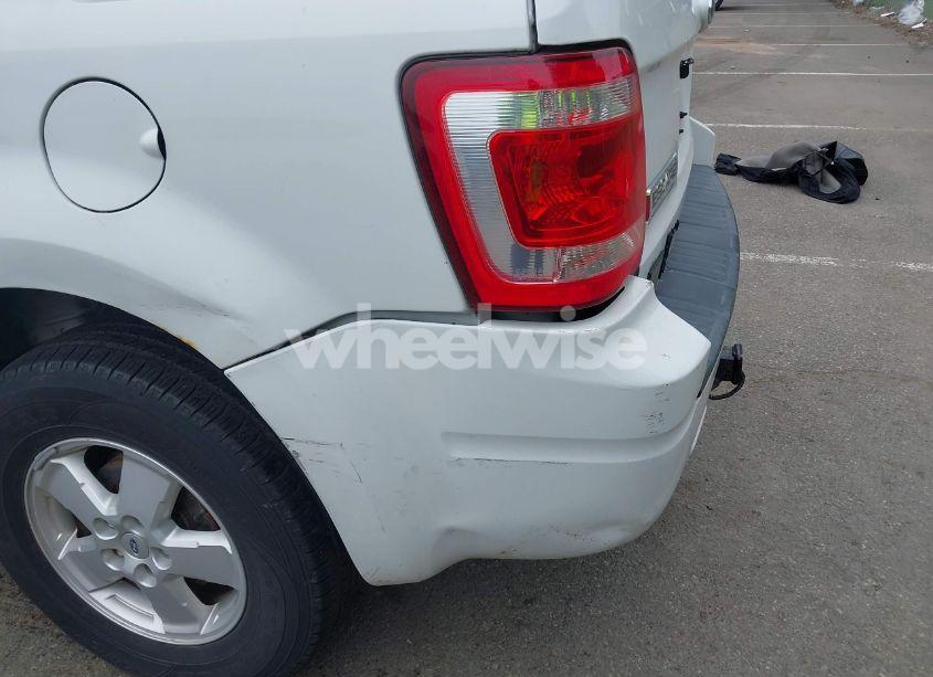 Photo 12 of 2010 Ford Escape XLT (VIN 1FMCU9DG1AKD28364)