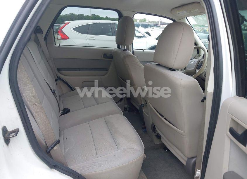 Photo 8 of 2010 Ford Escape XLT (VIN 1FMCU9DG1AKD28364)