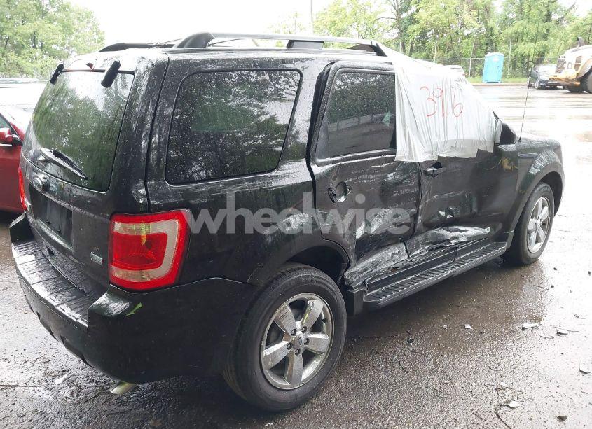 Photo 4 of 2011 Ford Escape XLT (VIN 1FMCU9DG1BKA73183)