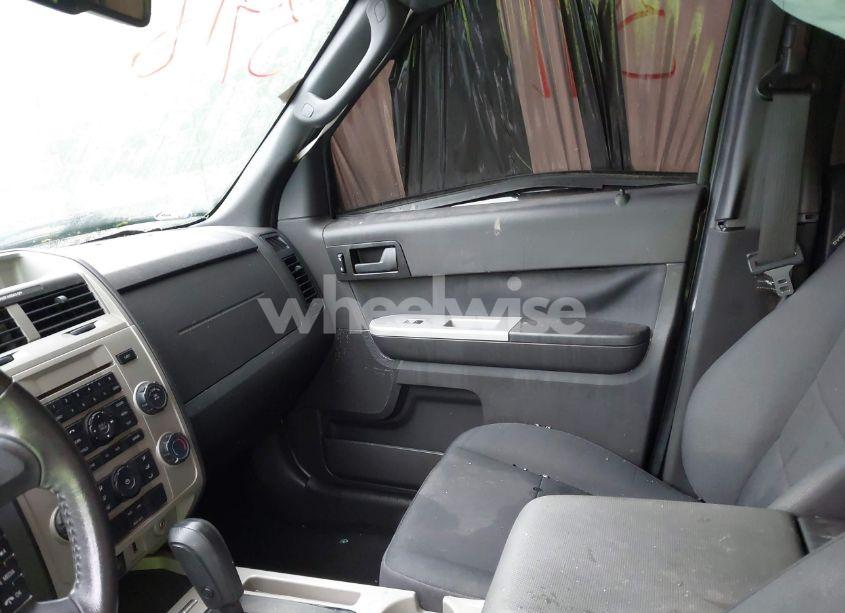 Photo 5 of 2011 Ford Escape XLT (VIN 1FMCU9DG1BKA73183)