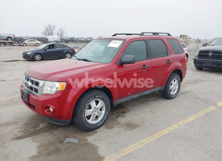 Photo 2 of 2011 Ford Escape XLT (VIN 1FMCU9DG1BKC37712)