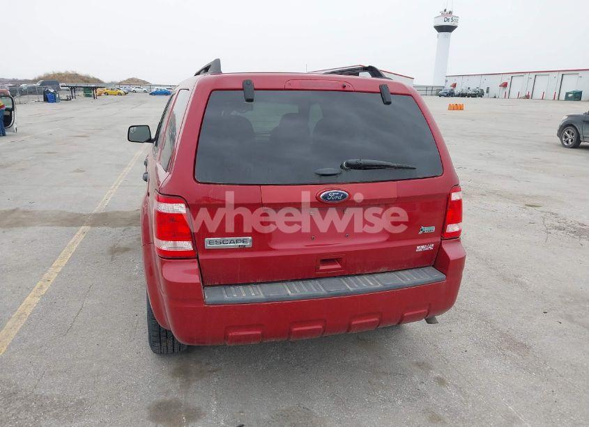 Photo 6 of 2011 Ford Escape XLT (VIN 1FMCU9DG1BKC37712)