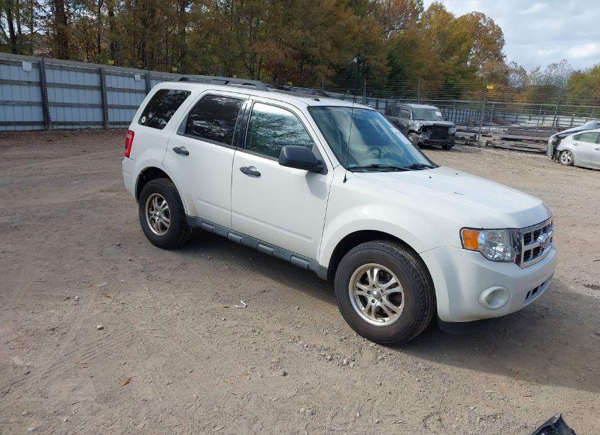 2011 Ford Escape XLT (VIN 1FMCU9DG1BKC47625) main photo