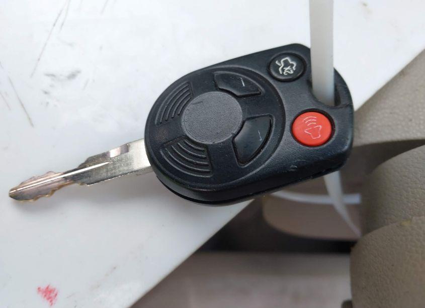 Photo 11 of 2012 Ford Escape XLT (VIN 1FMCU9DG1CKA66994)