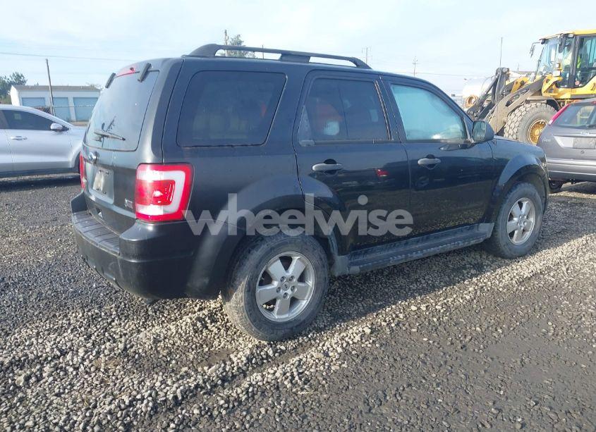 Photo 4 of 2012 Ford Escape XLT (VIN 1FMCU9DG1CKA90681)