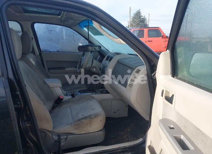 Photo 5 of 2012 Ford Escape XLT (VIN 1FMCU9DG1CKA90681)