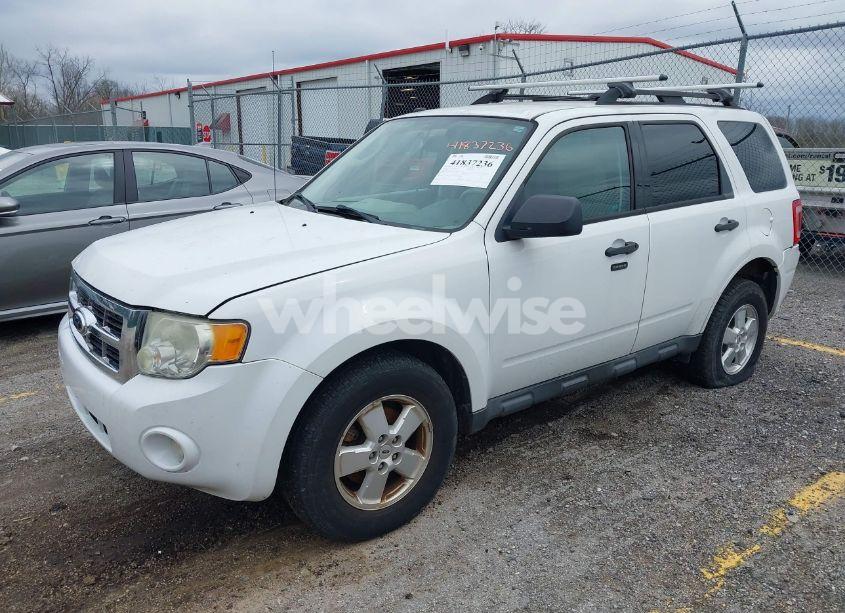 Photo 2 of 2012 Ford Escape XLT (VIN 1FMCU9DG1CKC69903)