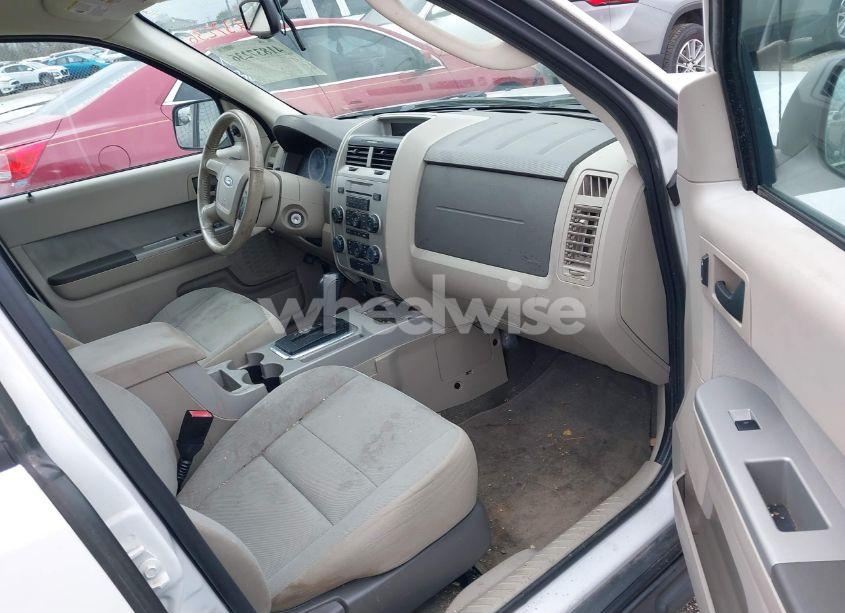 Photo 5 of 2012 Ford Escape XLT (VIN 1FMCU9DG1CKC69903)