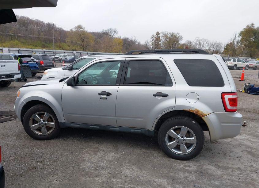 Photo 14 of 2012 Ford Escape XLT (VIN 1FMCU9DG1CKC77645)