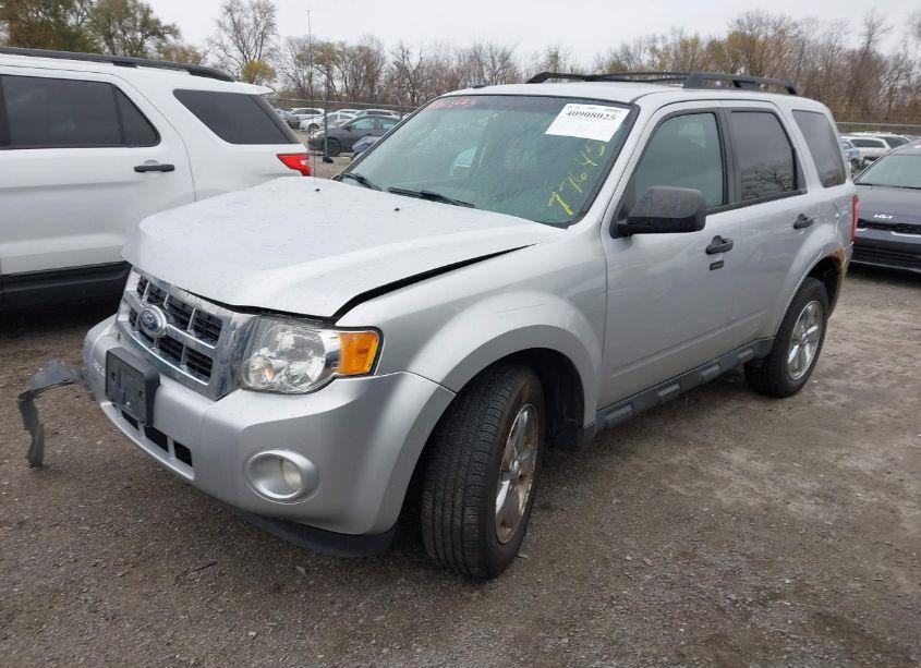 Photo 2 of 2012 Ford Escape XLT (VIN 1FMCU9DG1CKC77645)