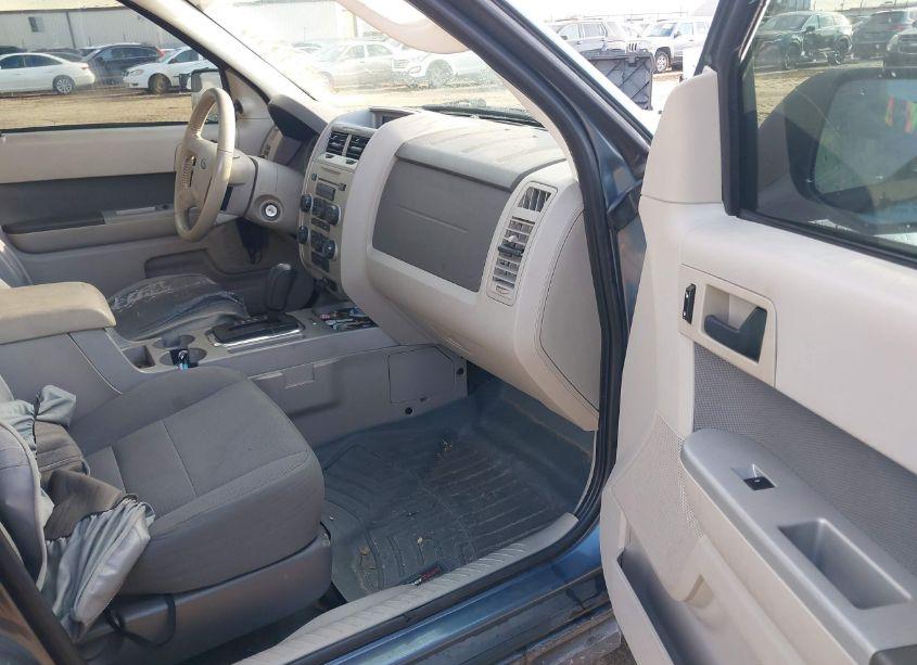 Photo 5 of 2010 Ford Escape XLT (VIN 1FMCU9DG2AKA53040)