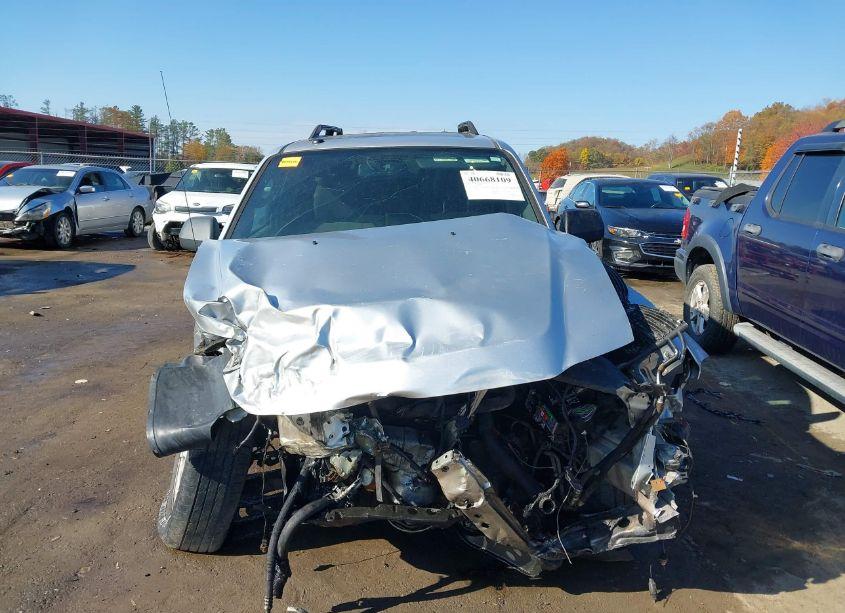 Photo 13 of 2010 Ford Escape XLT (VIN 1FMCU9DG2AKC69292)