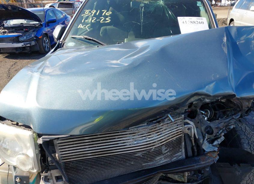 Photo 10 of 2010 Ford Escape XLT (VIN 1FMCU9DG2AKD41687)