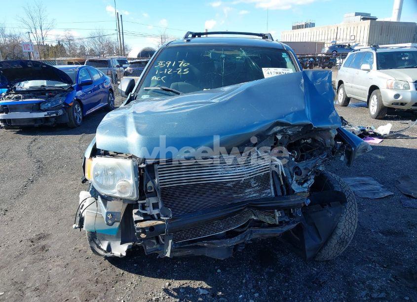 Photo 12 of 2010 Ford Escape XLT (VIN 1FMCU9DG2AKD41687)