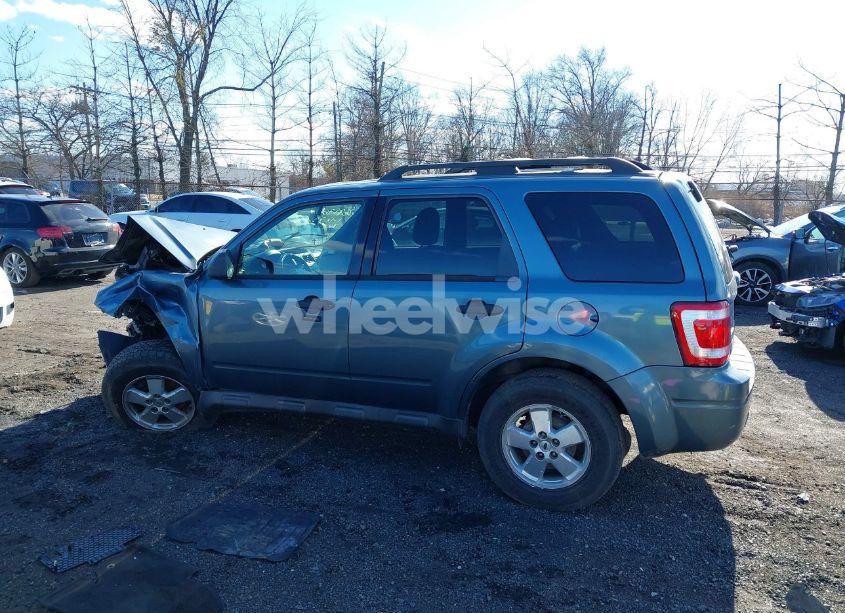 Photo 14 of 2010 Ford Escape XLT (VIN 1FMCU9DG2AKD41687)