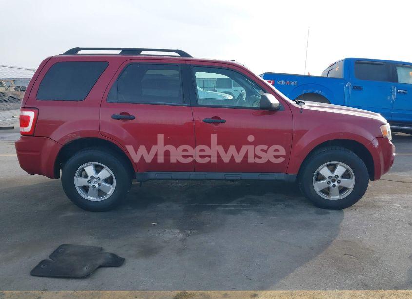 Photo 13 of 2011 Ford Escape XLT (VIN 1FMCU9DG2BKA56120)