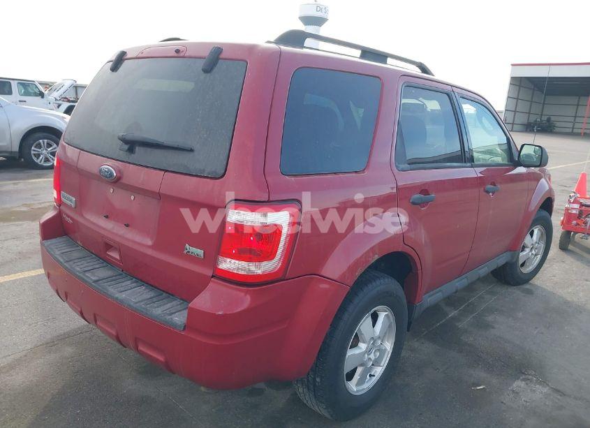 Photo 4 of 2011 Ford Escape XLT (VIN 1FMCU9DG2BKA56120)