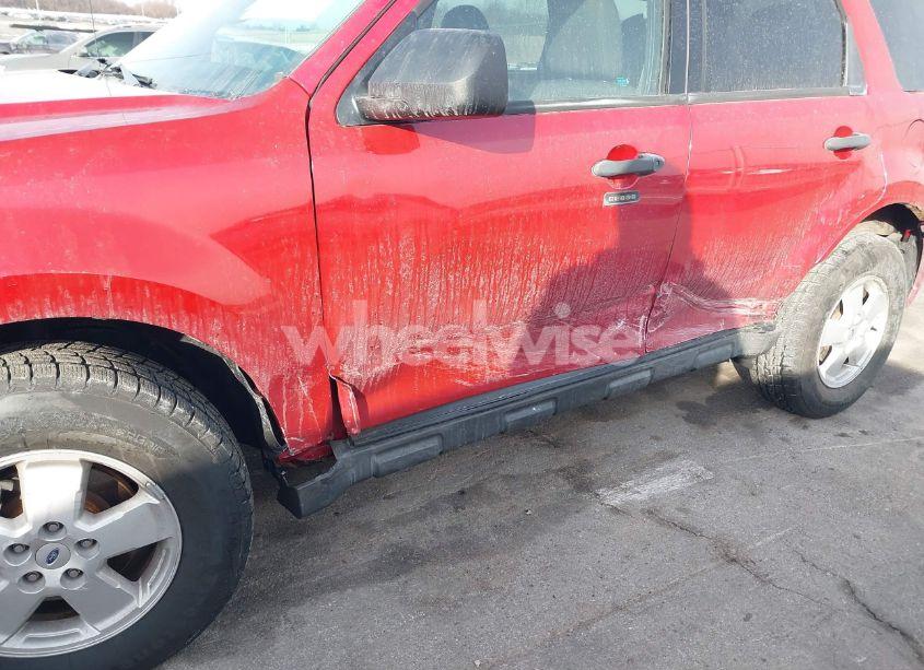 Photo 6 of 2011 Ford Escape XLT (VIN 1FMCU9DG2BKA56120)