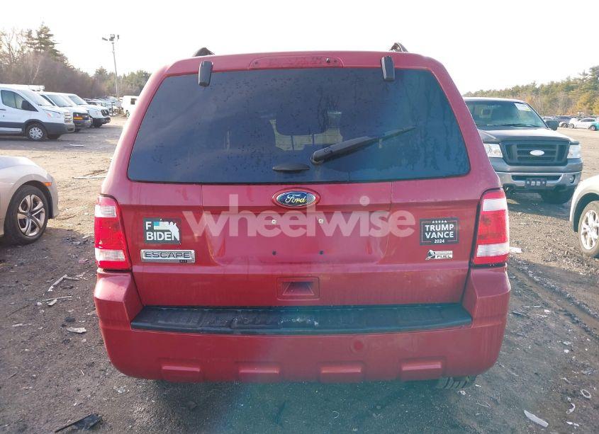 Photo 17 of 2011 Ford Escape XLT (VIN 1FMCU9DG2BKA71717)