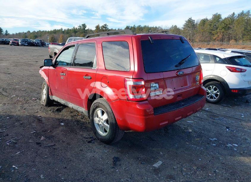 Photo 3 of 2011 Ford Escape XLT (VIN 1FMCU9DG2BKA71717)