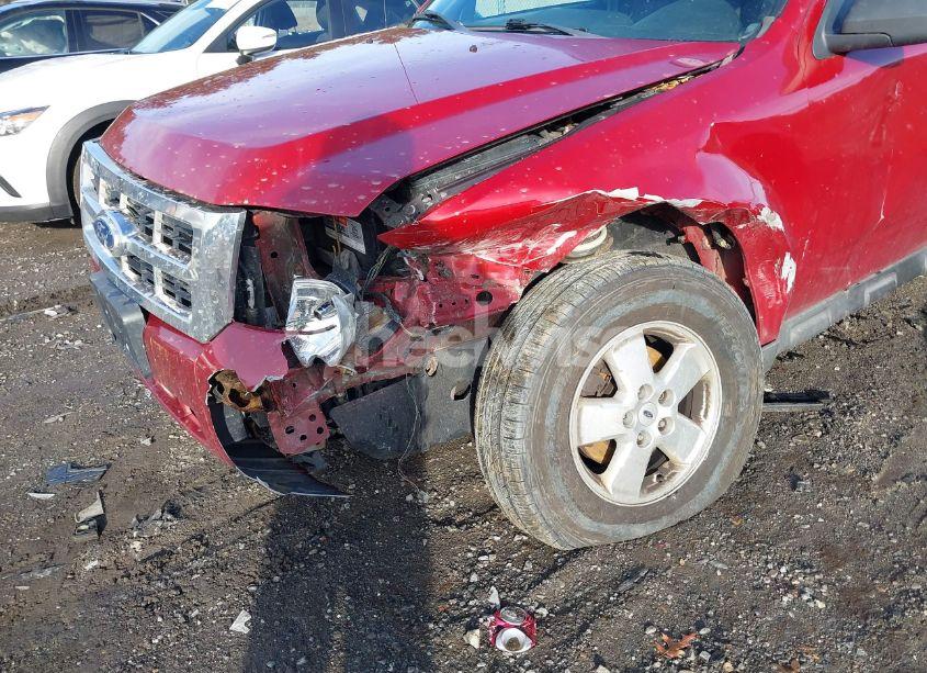 Photo 6 of 2011 Ford Escape XLT (VIN 1FMCU9DG2BKA71717)