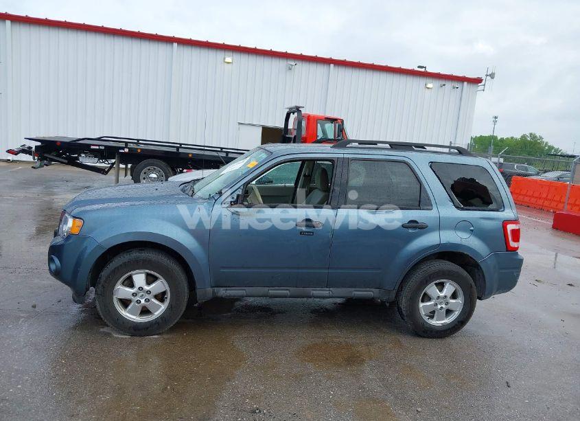 Photo 14 of 2011 Ford Escape XLT (VIN 1FMCU9DG2BKB96135)