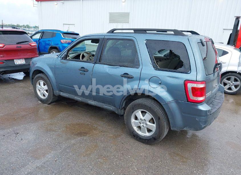 Photo 3 of 2011 Ford Escape XLT (VIN 1FMCU9DG2BKB96135)