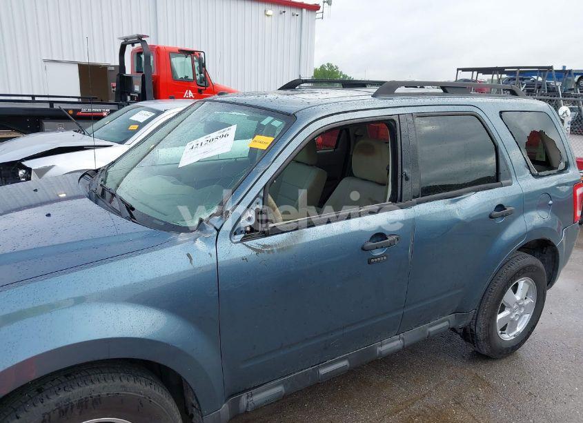 Photo 6 of 2011 Ford Escape XLT (VIN 1FMCU9DG2BKB96135)