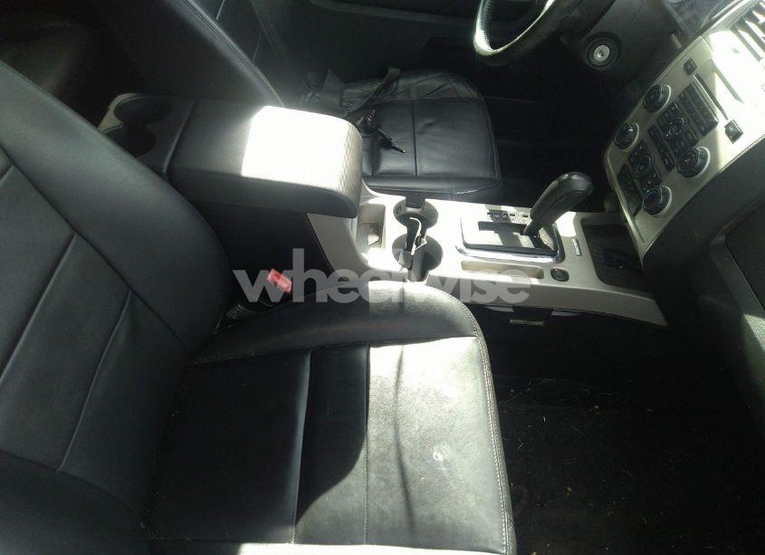 Photo 5 of 2011 Ford Escape XLT (VIN 1FMCU9DG2BKC02614)